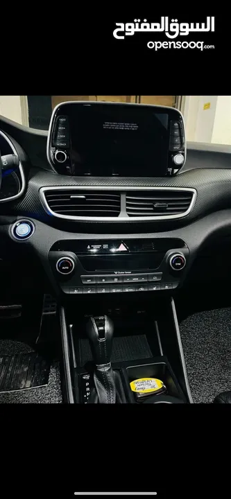 Hyundai Tucson بويه شركة  عداد 80  فلللللللللللل عدا فتحه ب الورقه