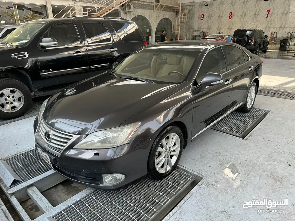 Lexus ES 350 Very Good Condition (ليكزس بحاله ممتاز او شاصي جيد)