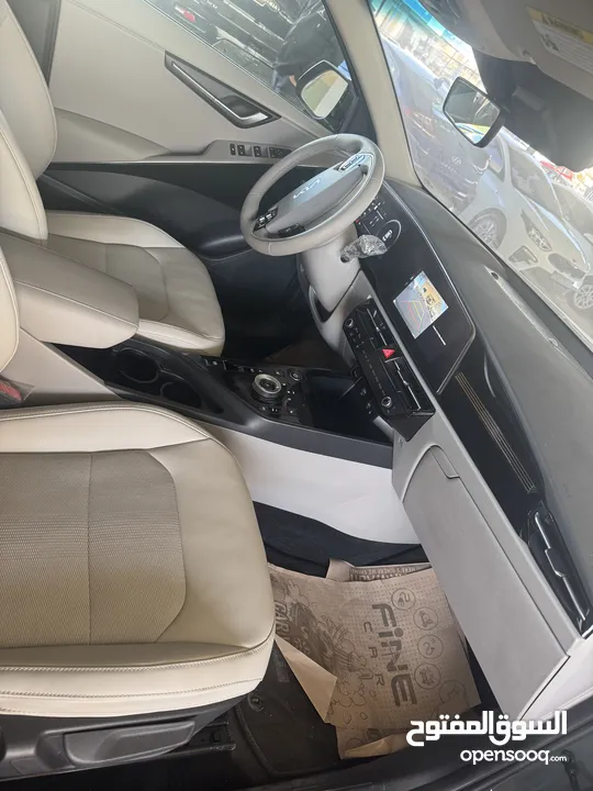 سيارات حديثة للإيجار كهربا وهايبرد وبنزين للإيجار اليومي ، اسبوعي ،وشهري