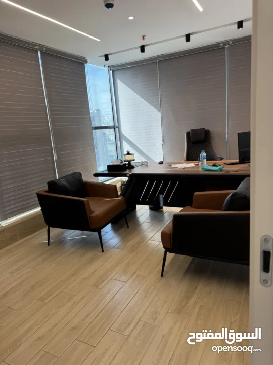 مكتب مميز جدا للايجار فوق مصرف الصفا الطابق الثامن فوق مركز النور للعيون مباشرة