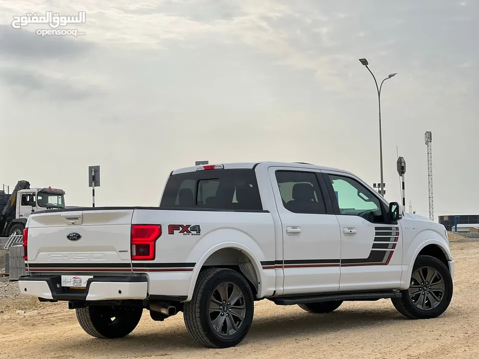 فورد F-150 سبورت 2018 بحادث بسيط