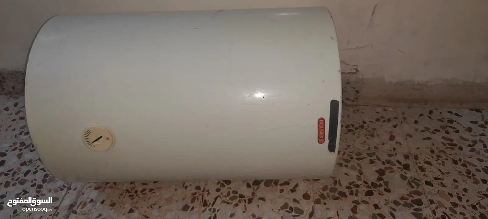كيزر كهرباء اريستون بحاله ممتازه 80لتر