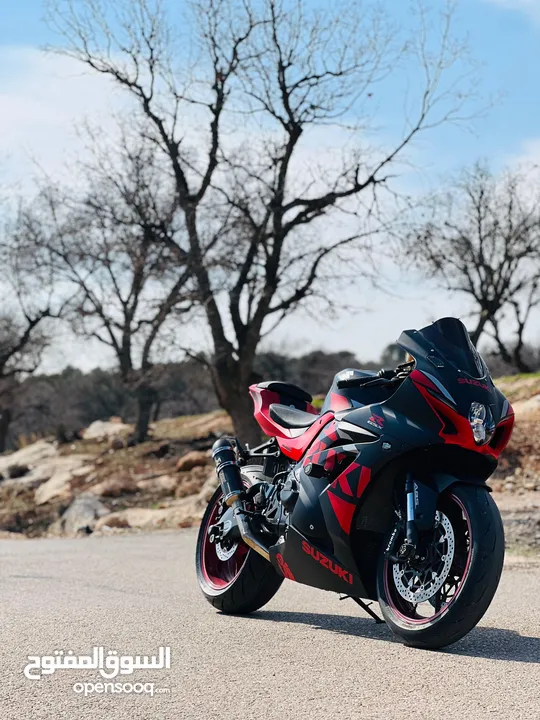SUZUKI  //GSX--R--  **1000** موديل 2017 وكاله وممشي قليل