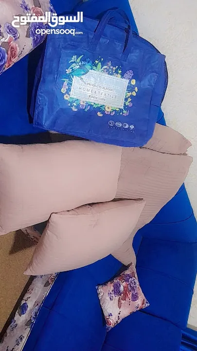 جديد مسبل تخت بوجهين  لتخت كبير مجوز لون بني مميز 3 قطع غطاء ووجهين مخدة بالإضافة لمخدات طبية عدد 2