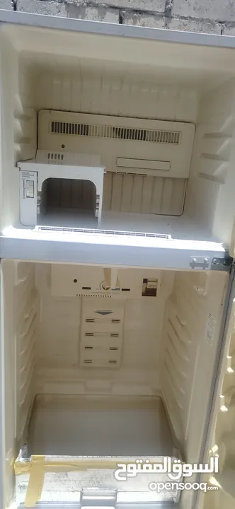 ثلاجه شارب مستعمل للبيع