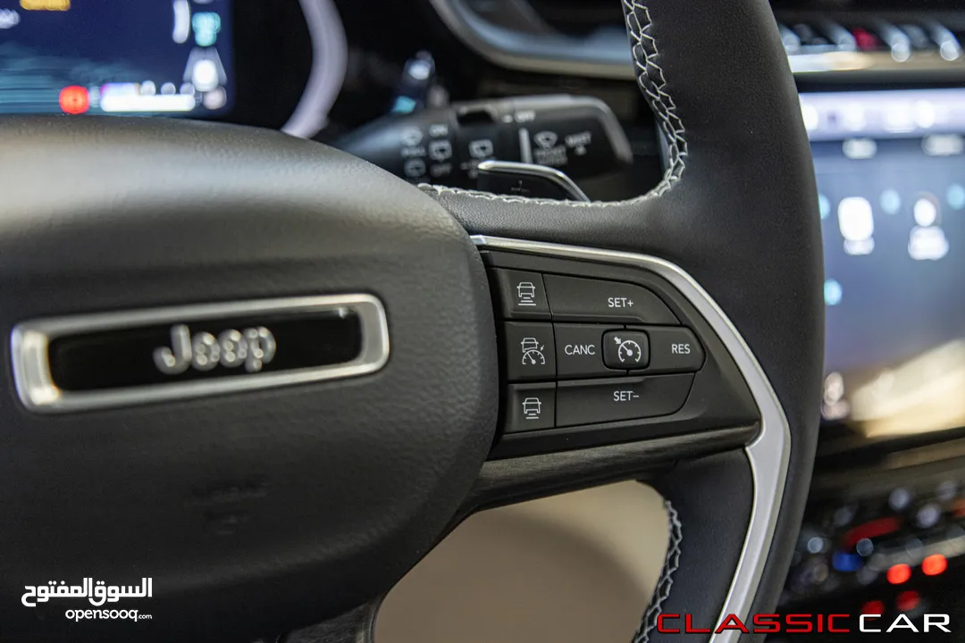 Jeep Grand Cherokee 2022 Limited Plug in hybrid 4xe  السيارة بحالة ممتازة جدا و قطعت مسافة 5000 كيلو