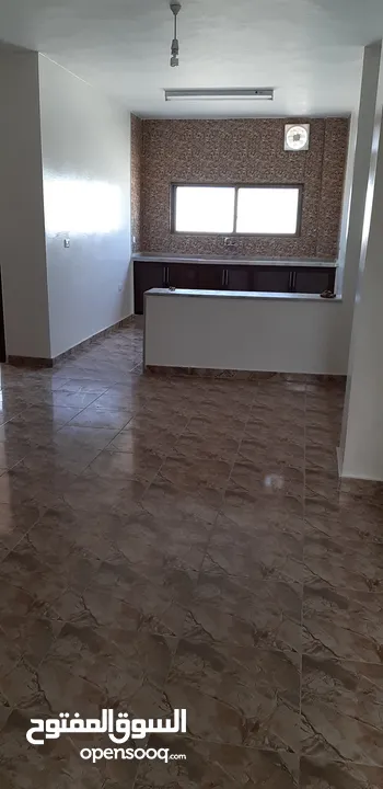 شقة مميزة للايجار بالسخنة