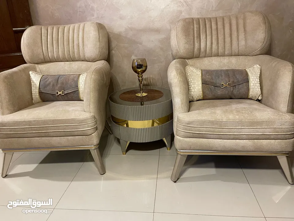 طقم كنب جديد تمامًا - لم يُستخدم