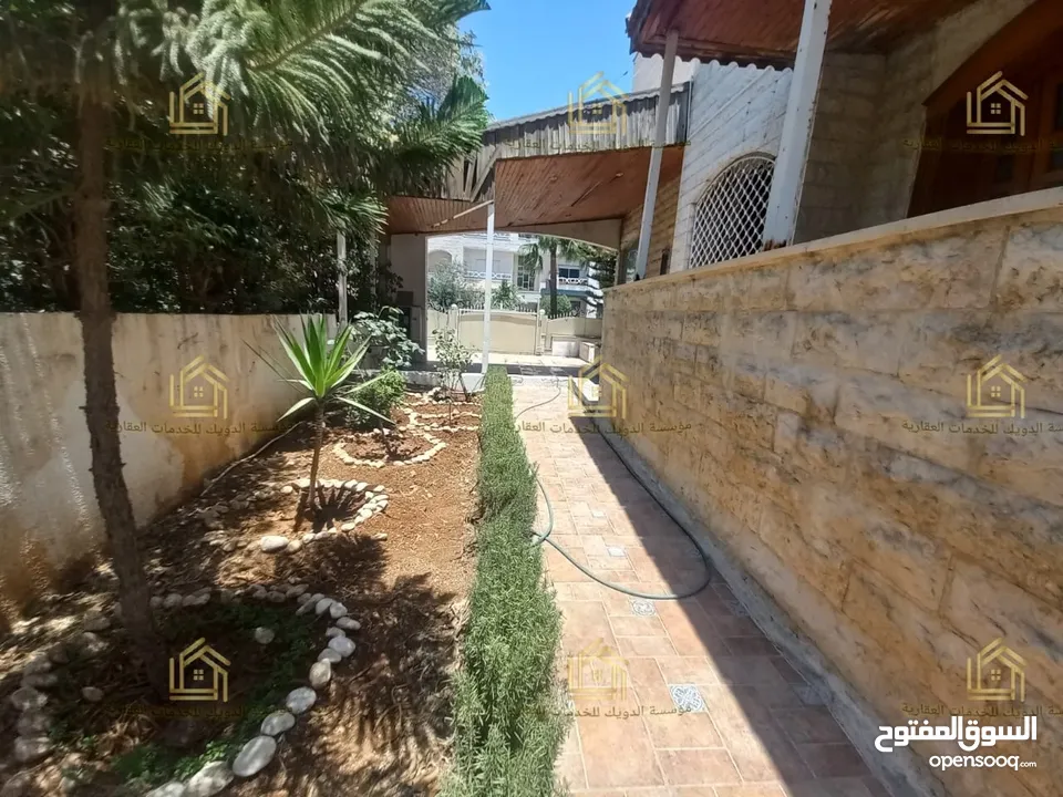 فيلا للايجار .. يوجد خيارات اخرى Villa for rent.. other options available / V152