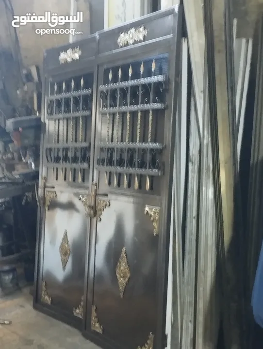المستعمل لعبتنا  لدينا كل ما هو مستعمل ابواب المنيوم وشبابيك حمايات حديد ودرابزينات ابواب حديد تفصيل