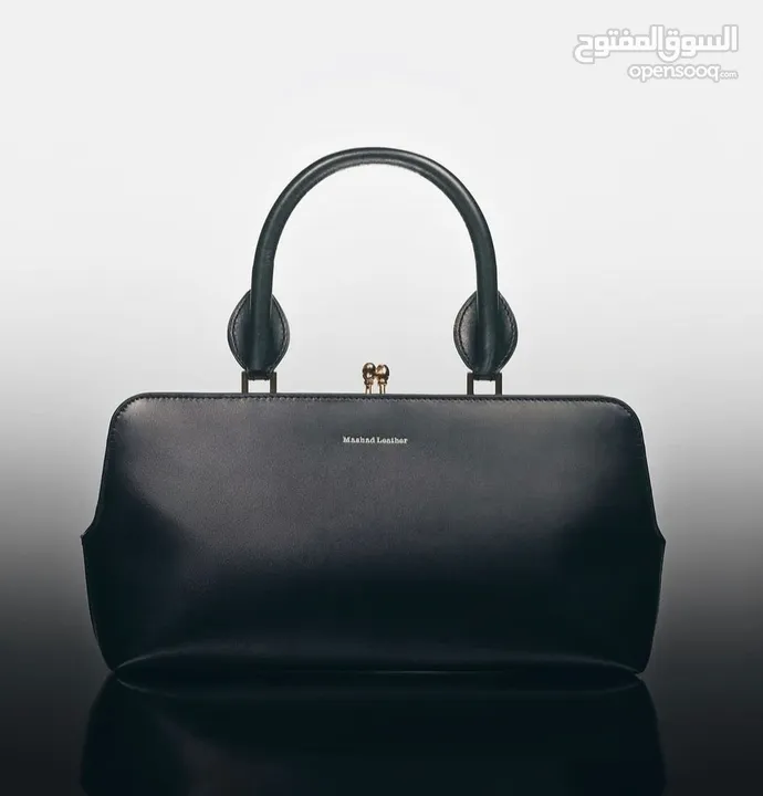 Women's genuine leather bag / حقيبة نسائية من الجلد الطبيعي