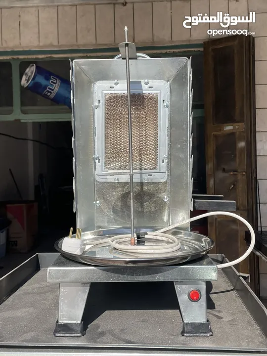 شواية شاورما منزلية متينة، تستخدم للشاورما والكباب والجاج المشوي من المصنع مباشرة بسعر وجودة مميزين.