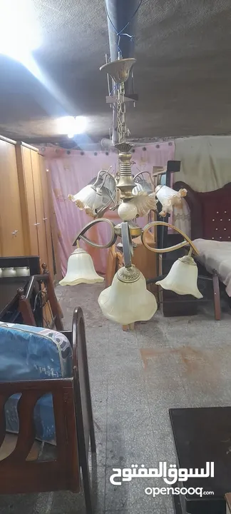 ثريات للبيع