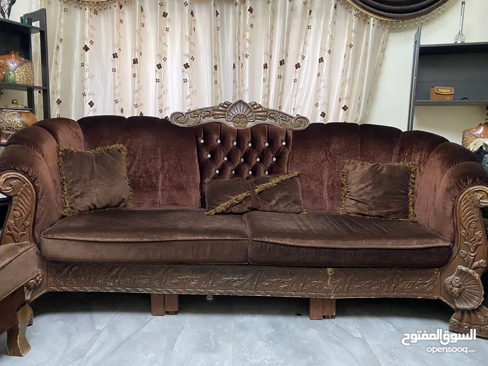 طقم كنب ملوكي بسعر حرررررررررق أقرا الوصف