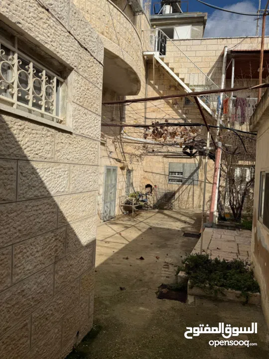 عيس جورج جبرية