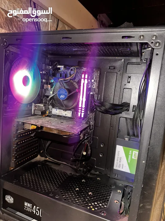 Pc gaming بي سي العاب ودراسه