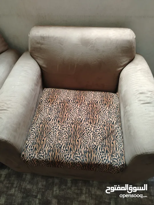 كنب بحاله ممتازه