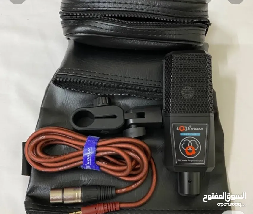 ميكروفون احترافي مع مكسر صوت احترافي باكثر من 50 صوت خلفية للمحترفين وأصحاب الاختصاص