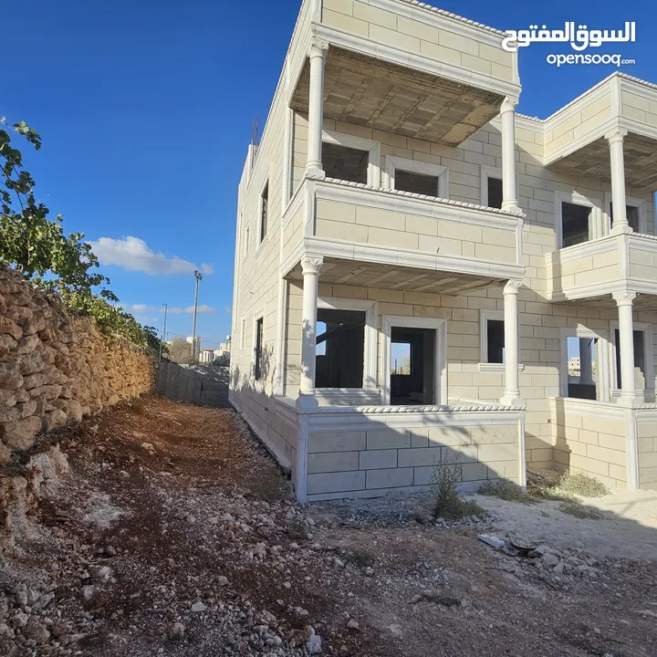 فيلا عظم للبيع