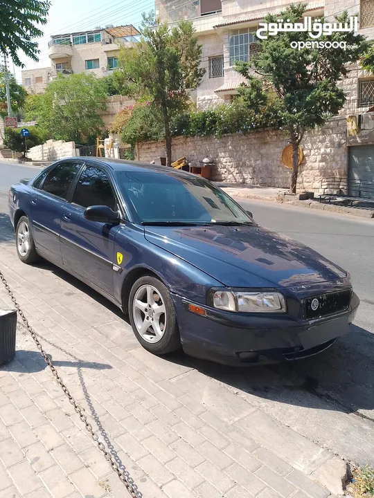 سياره فولفو 2001 للبيع 4 جيد بنزين