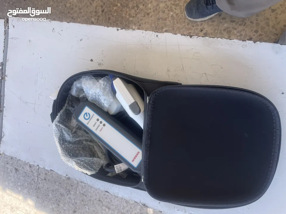 شاحن نيسان ليف