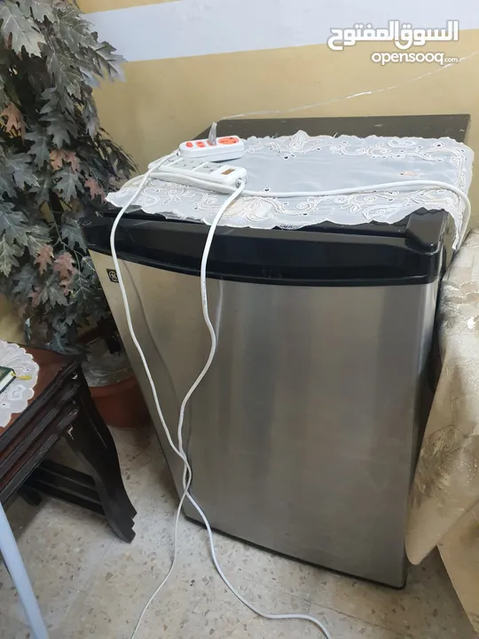 قطع أثاث بيت