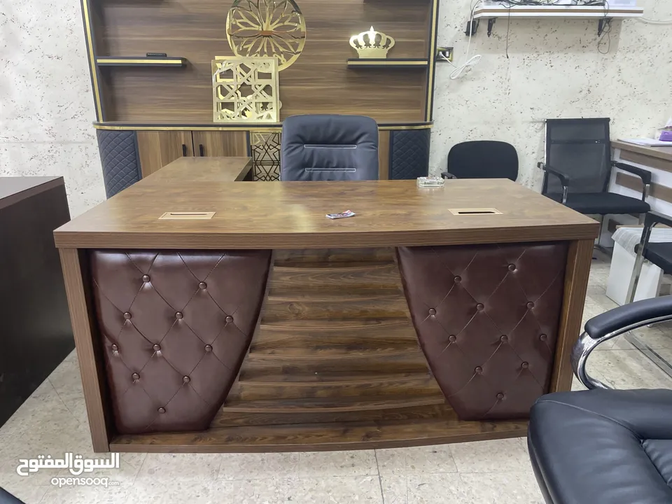 ‏ طاولة اجتماعات مقاس مترين شامل التوصيل