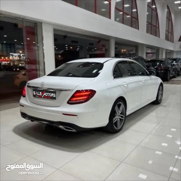 Mercedes Benz E200