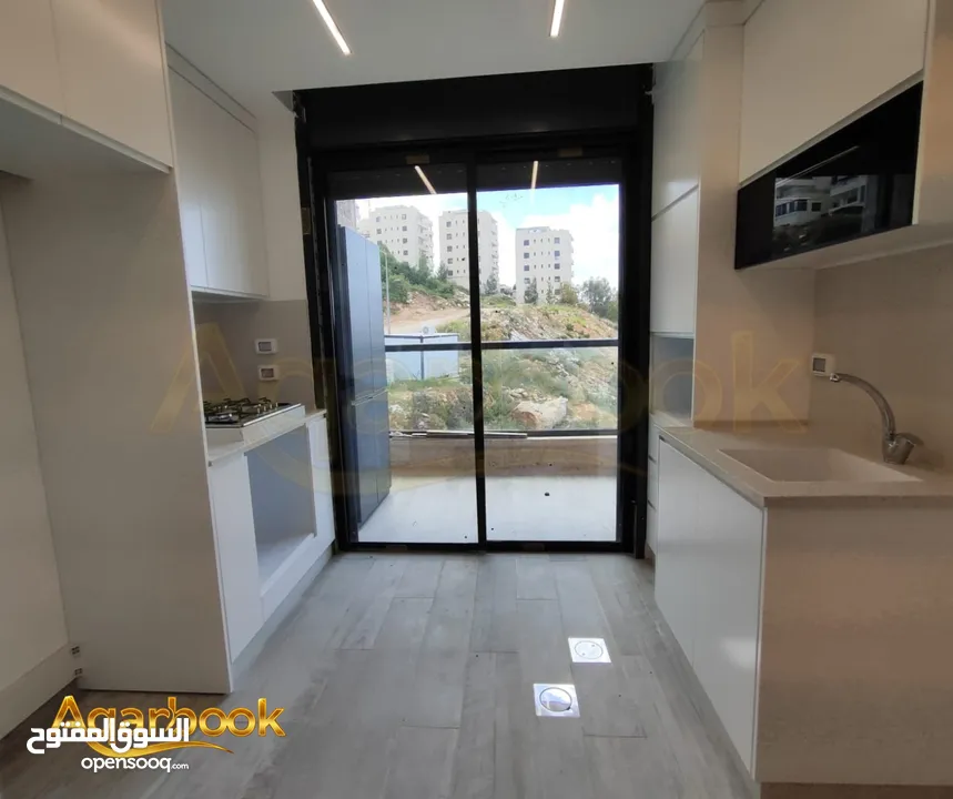 شقة غير مفروشةللايجار بمنطقة الريحان