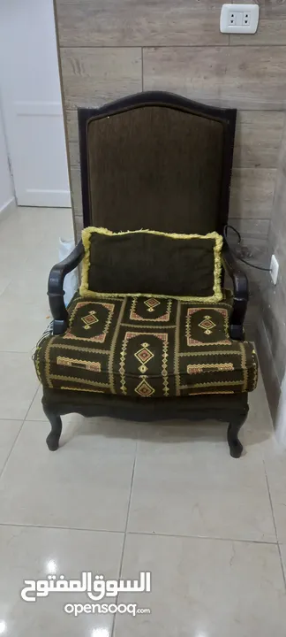 طقم كنب وطاولات خشب زان