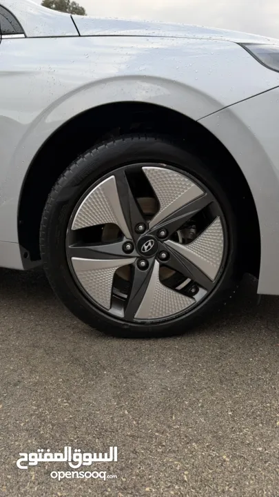 هونداي ايونك ترخيص 2022 محرك 1600 هايبرد جير أوتوماتيك 141 حصان