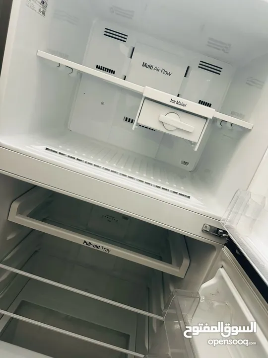 ثلاجة LG سعة 427 ليتر في حالة جيده جدا مثل الجديد وبسعر مغري جدا .  LG refrigerator 427 litre same