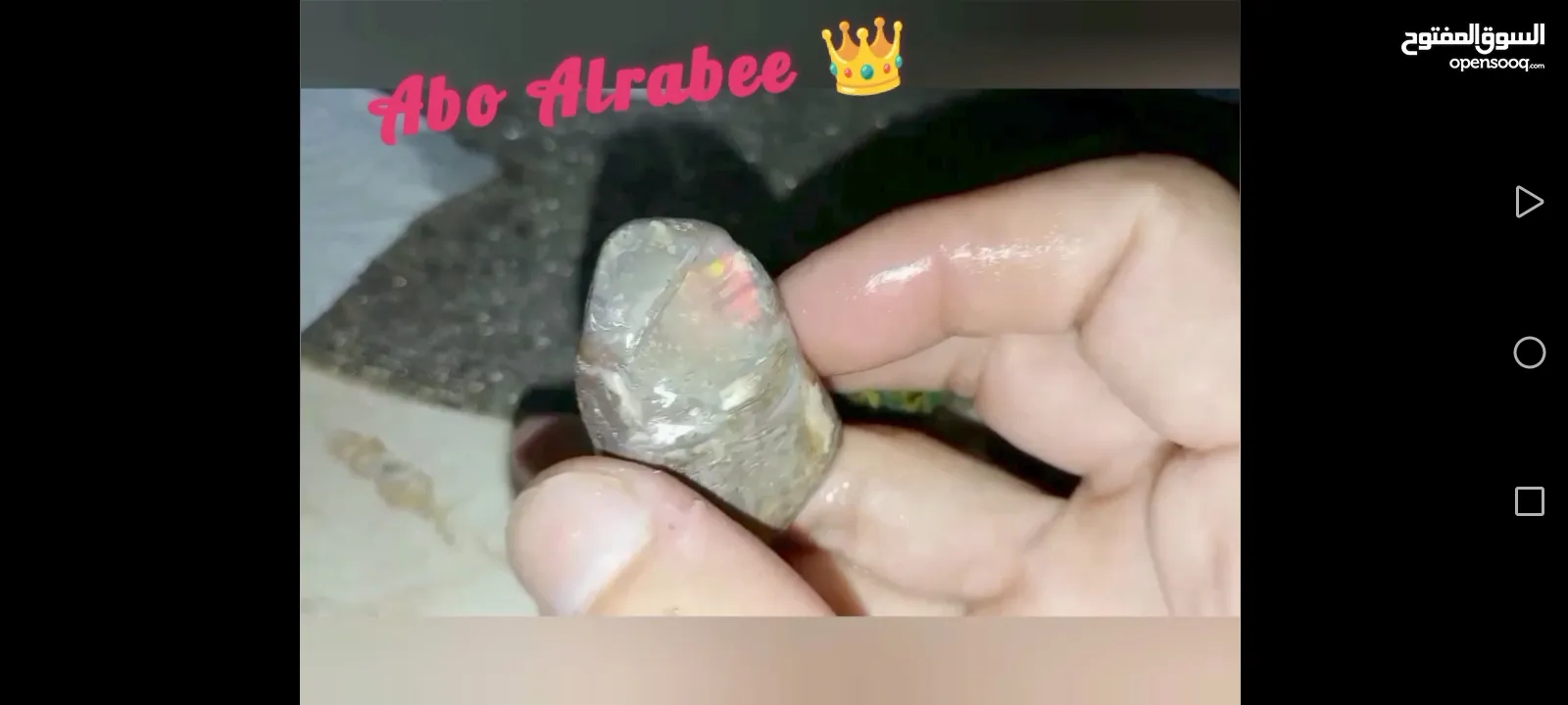 حجر اوبال نوع قوس قزح النادر حجر الاوبال الكريم فاير قوي جدا متعدد الألوان فاير احمر الأكثر ندرة