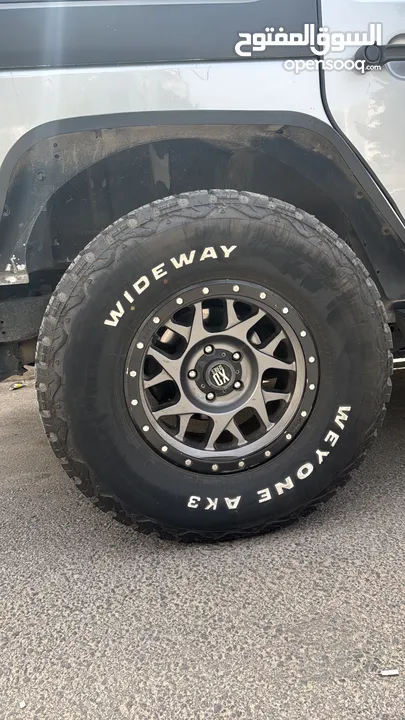قابل البدل Jeep Wrangler- low mileage- mint condition- تعديل كامل اصلي