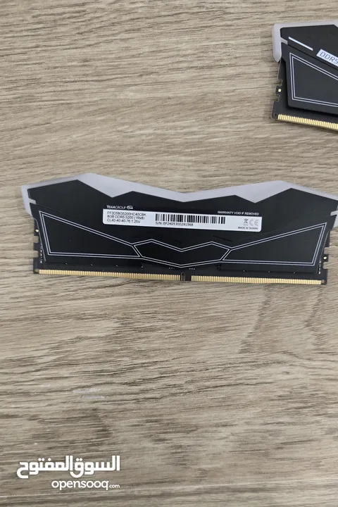 ram 16gb رامات بحالة الوكالة 16 قيقا 5200 هرتز  5200MHz cl40 نظيفة لون اسود مع لمبات rgbcl40