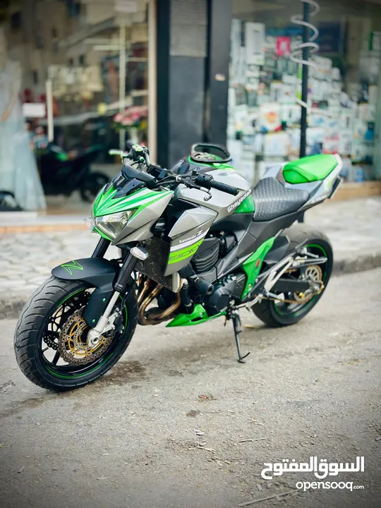 كاوازاكي z800