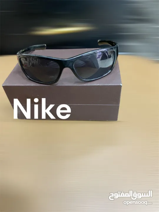 نظارات اصلية منضفه ومعقمة جاهزه للاستخدام