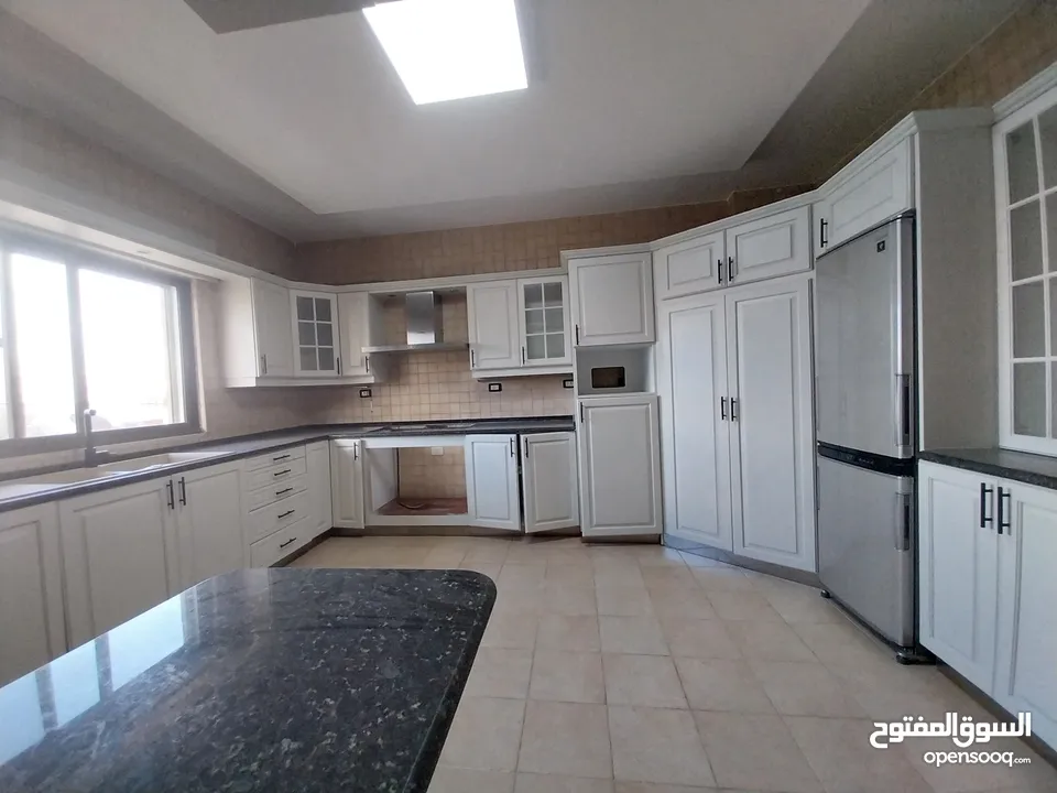 شقة للايجار في عبدون  ( Property 36698 )-174869407