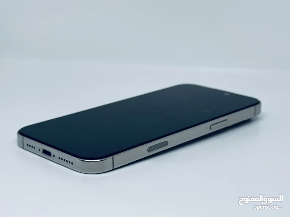 iPhone 16 Pro Max جديد مشحون 22 مرة فقط