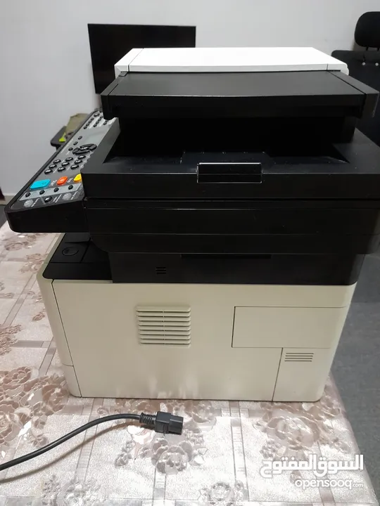 Ecosys m2635dn printer  Ecosys m2635dn printer