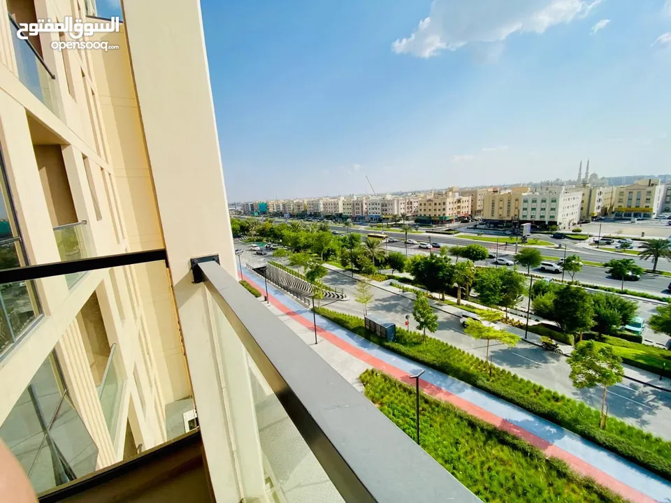 Luxurious Hot offer 2bhk apartment with 2 balcony tub bath rent 85k in 2 cheques Mamsha Sharjah