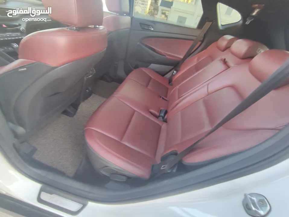 هونداي توسان فل الفل اضافات دهان شركة وعداد أصلي 70000كم فقططط رخصة وتأمين شامل للبيع بسعر مغري