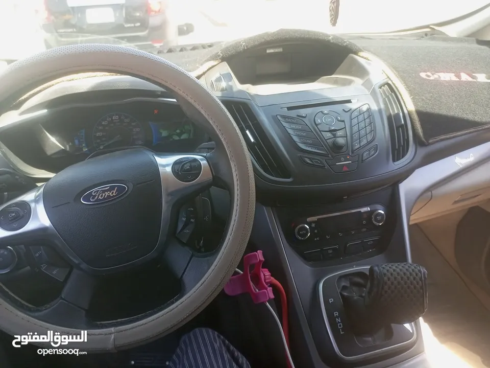 بحالة جيدة جدا Ford C-mac 2013