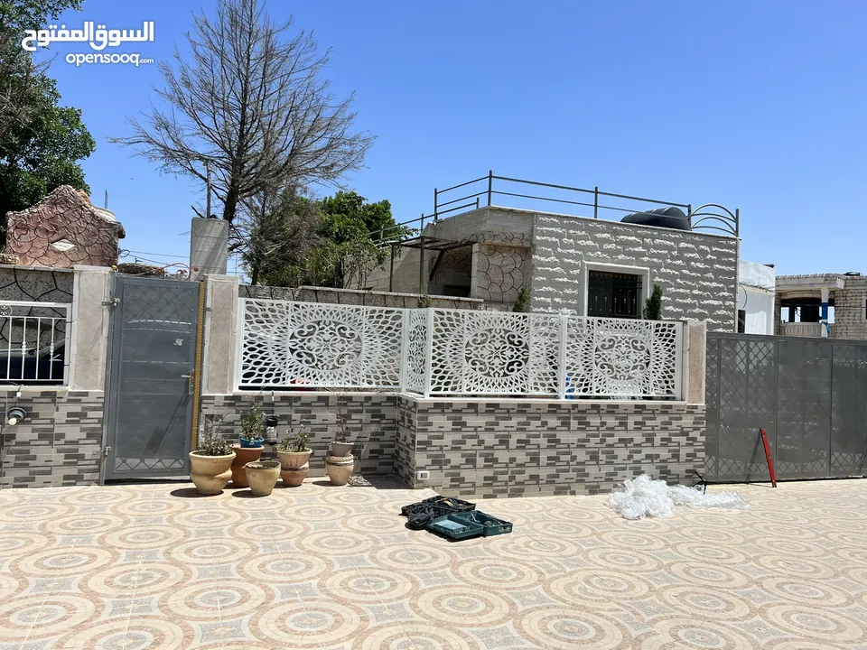 حديد دربزينات بوابات حمايات درج معادن ابواب لحام