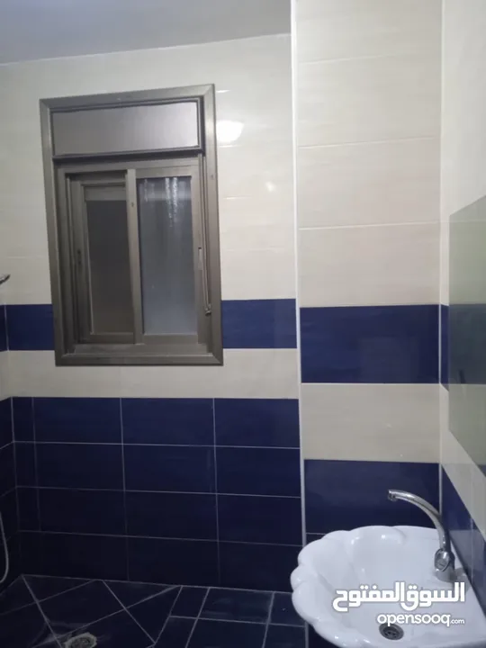 الإيجار .....