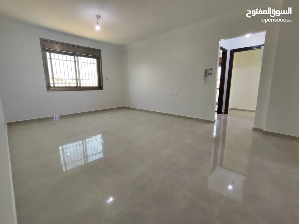 شقة غير مفروشة تشطيب جديد للايجار في الماصيون قرب دوار المهندس