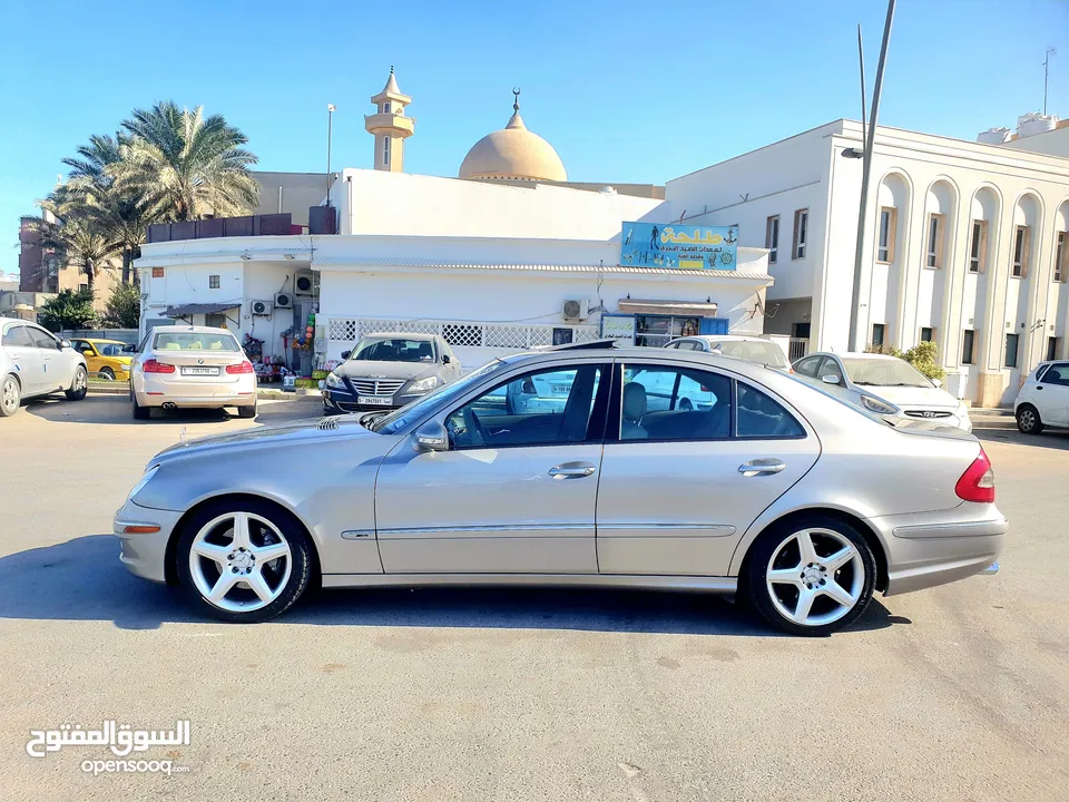 MERCEDES BENZ e350 2009 للبيع