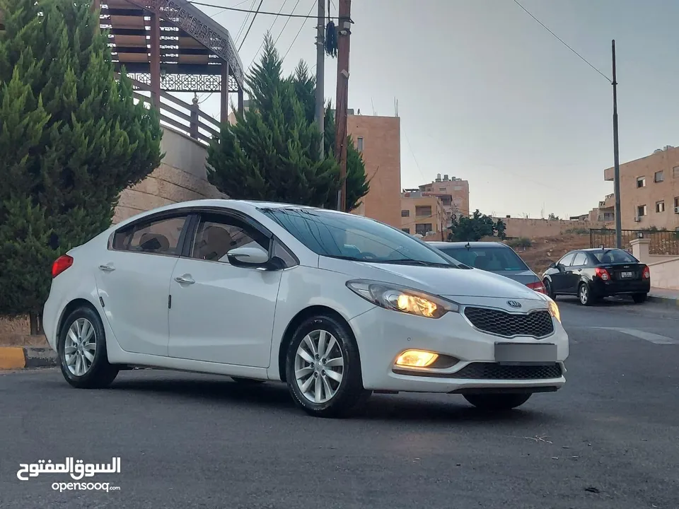 كيا3 2015 فل كامل ما عدا الفتحه