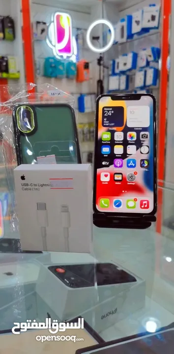 عرض خااص : iPhone X 256gb هواتف نظيفة جداً بأقل سعر مع هدايا