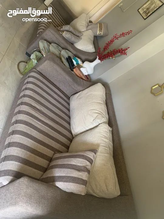 كنب جلوس للبيع بحاله جيده جداً